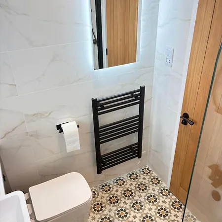 Apartmán Tranquil Waters - Relaxing Space With Views