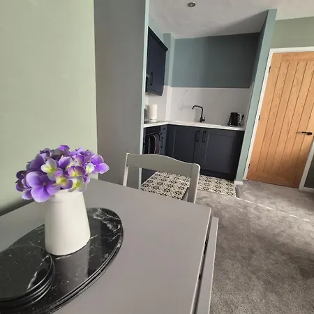 Tranquil Waters - Relaxing Space With Views Bowness-on-Windermere