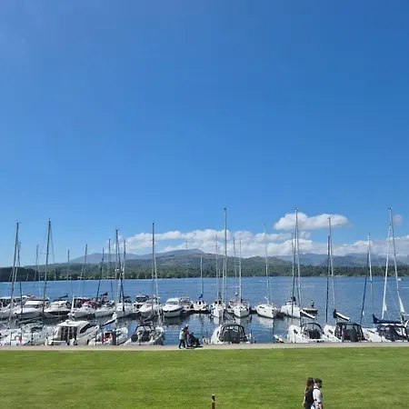Tranquil Waters - Relaxing Space With Views Apartmán