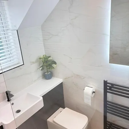 Tranquil Waters - Relaxing Space With Views Apartmán *