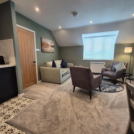Apartmán Tranquil Waters - Relaxing Space With Views